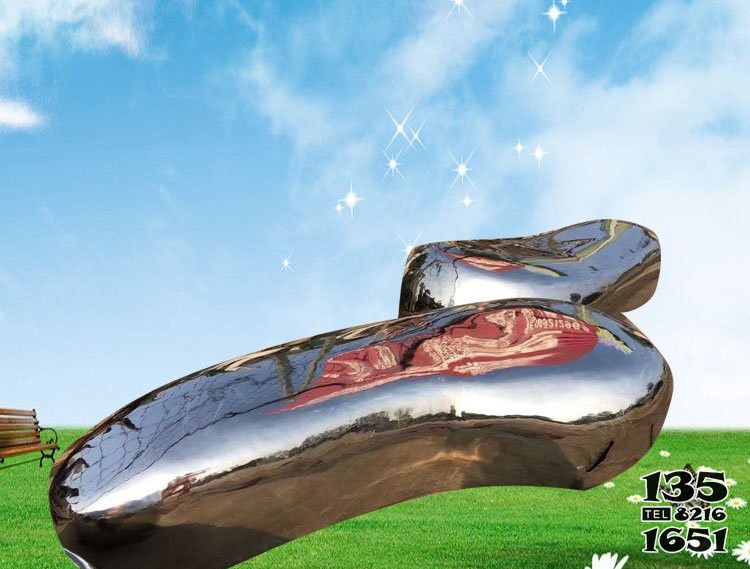 鵝卵石雕塑-公園抽象鏡面不銹鋼金屬創(chuàng)意鵝卵石吧擺件 鵝卵石雕塑-公園抽象鏡面不銹鋼金屬創(chuàng)意鵝卵石吧擺件高清圖片