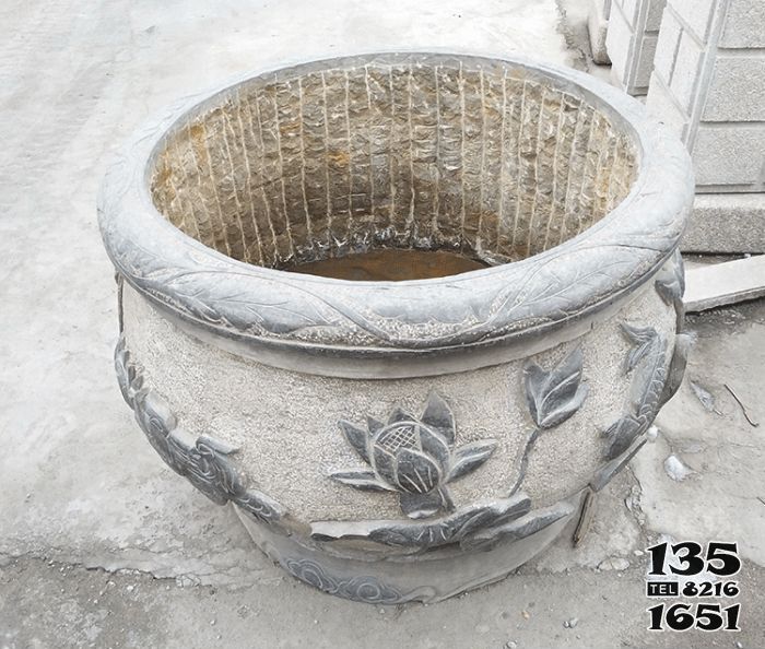 缸雕塑-仿古荷花鯉魚(yú)浮雕石雕水缸雕塑 缸雕塑-仿古荷花鯉魚(yú)浮雕石雕水缸雕塑高清圖片
