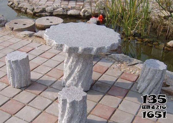 桌椅雕塑-公園湖邊擺放花型大理石桌凳擺件雕塑 桌椅雕塑-公園湖邊擺放花型大理石桌凳擺件雕塑高清圖片
