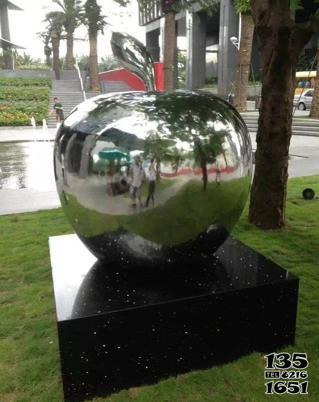 蘋果雕塑-城市公園不銹鋼鏡面蘋果雕塑 蘋果雕塑-城市公園不銹鋼鏡面蘋果雕塑高清圖片