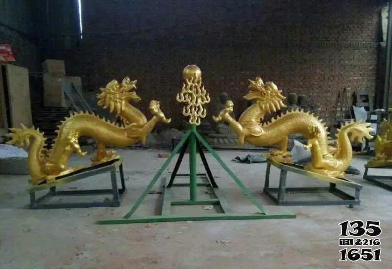 龍雕塑-景區創意不銹鋼鎏金二龍戲珠雕塑 龍雕塑-景區創意不銹鋼鎏金二龍戲珠雕塑高清圖片
