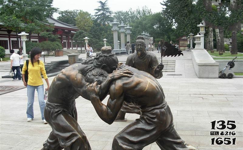 摔跤雕塑-古代人物摔跤傳統運動景區玻璃鋼仿銅雕 摔跤雕塑-古代人物摔跤傳統運動景區玻璃鋼仿銅雕高清圖片
