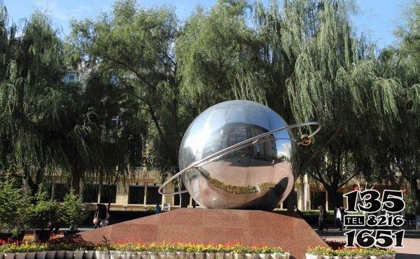 地球儀雕塑-廣場不銹鋼球鏡面地球儀雕塑 地球儀雕塑-廣場不銹鋼球鏡面地球儀雕塑高清圖片
