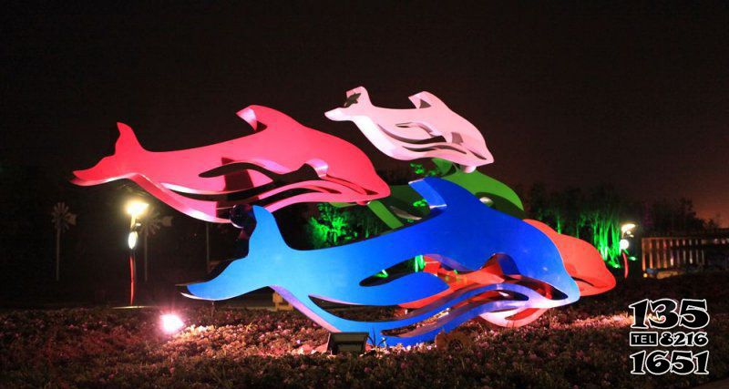 海豚雕塑-公園幾只不銹鋼彩色海豚雕塑 海豚雕塑-公園幾只不銹鋼彩色海豚雕塑高清圖片
