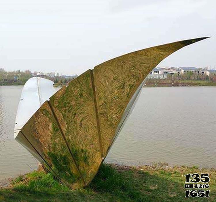 船雕塑-水上公園擺放抽象一葉扁舟不銹鋼船雕塑 船雕塑-水上公園擺放抽象一葉扁舟不銹鋼船雕塑高清圖片