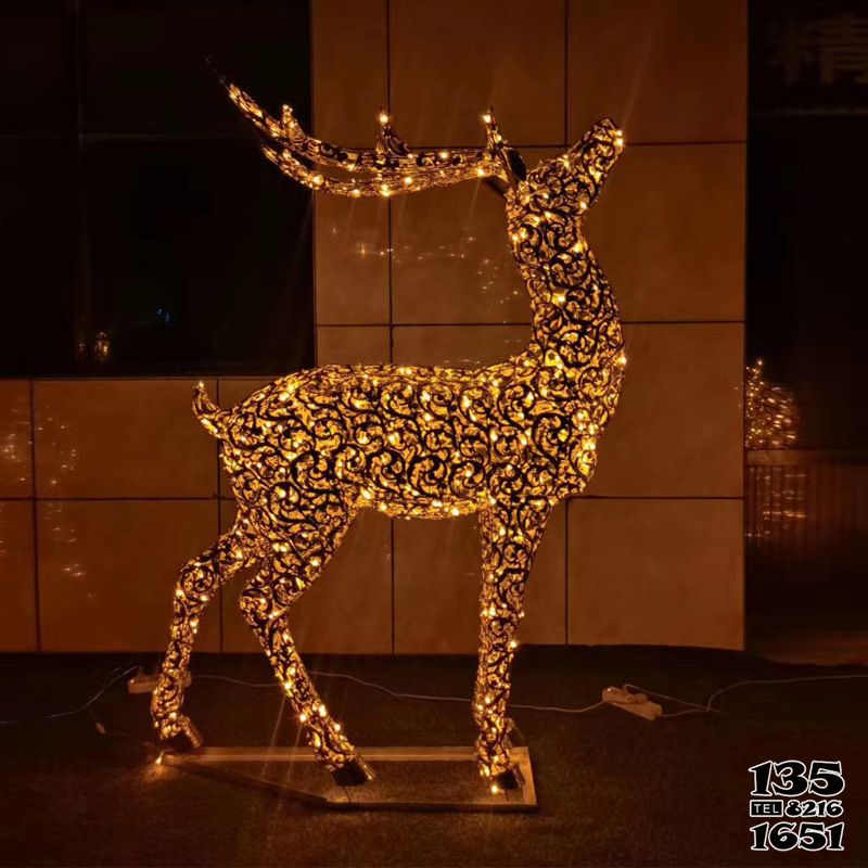 鹿雕塑-公園景區街道創意不銹鋼鏤空鐵藝夜晚照明鹿雕塑 鹿雕塑-公園景區街道創意不銹鋼鏤空鐵藝夜晚照明鹿雕塑高清圖片