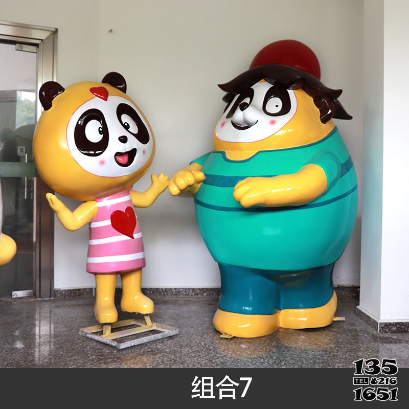 熊貓雕塑-游樂場擺放兩只談話的情侶玻璃鋼熊貓雕塑 熊貓雕塑-游樂場擺放兩只談話的情侶玻璃鋼熊貓雕塑高清圖片