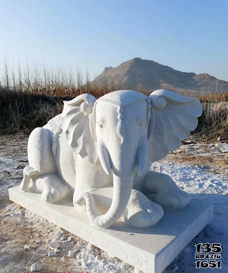 大象雕塑-公園景區(qū)大型漢白玉石雕臥著的大象雕塑 大象雕塑-公園景區(qū)大型漢白玉石雕臥著的大象雕塑高清圖片