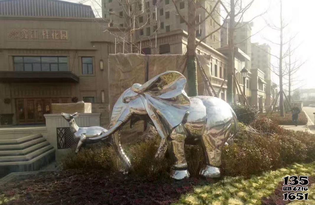 大象雕塑-戶外景區創意不銹鋼鏡面戶外園林景觀大象雕塑 大象雕塑-戶外景區創意不銹鋼鏡面戶外園林景觀大象雕塑高清圖片