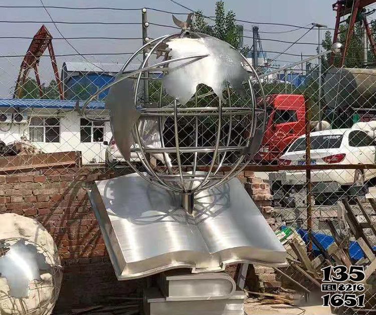 地球儀雕塑-公園學校創意不銹鋼鐵藝書本上的地球儀雕塑 地球儀雕塑-公園學校創意不銹鋼鐵藝書本上的地球儀雕塑高清圖片