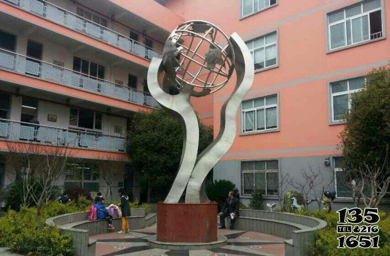 地球儀雕塑-校園不銹鋼鏤空抽象地球儀雕塑 地球儀雕塑-校園不銹鋼鏤空抽象地球儀雕塑高清圖片