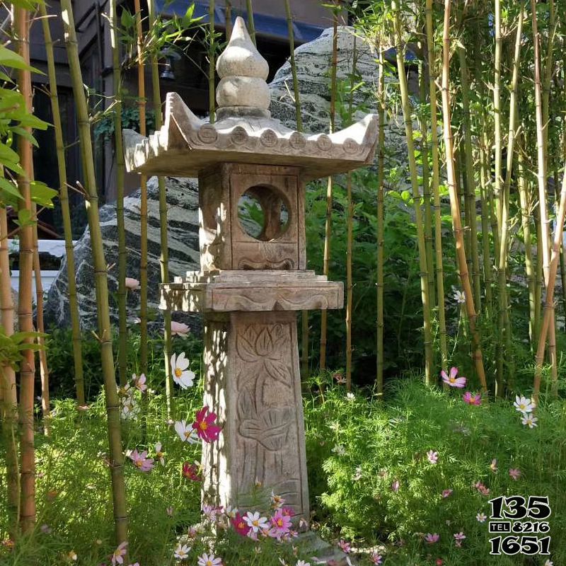 燈籠雕塑-公園園林青石做舊石雕燈籠擺件 燈籠雕塑-公園園林青石做舊石雕燈籠擺件高清圖片