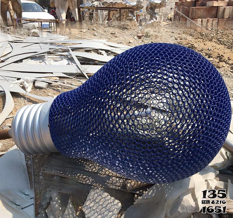 燈泡雕塑-廣場不銹鋼噴漆鏤空燈泡雕塑 燈泡雕塑-廣場不銹鋼噴漆鏤空燈泡雕塑高清圖片