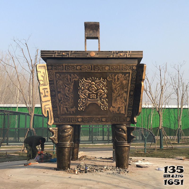 鼎雕塑-不銹鋼仿銅創(chuàng)意戶外園林鼎雕塑 鼎雕塑-不銹鋼仿銅創(chuàng)意戶外園林鼎雕塑高清圖片