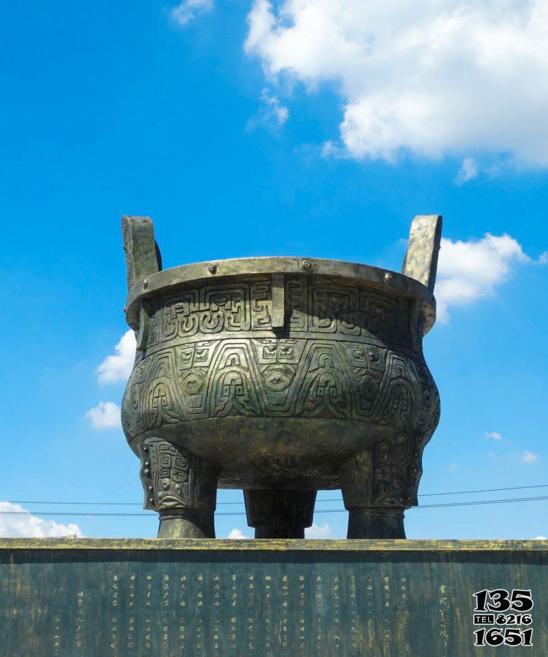 鼎雕塑-廣場戶外大型不銹鋼仿銅鼎雕塑 鼎雕塑-廣場戶外大型不銹鋼仿銅鼎雕塑高清圖片