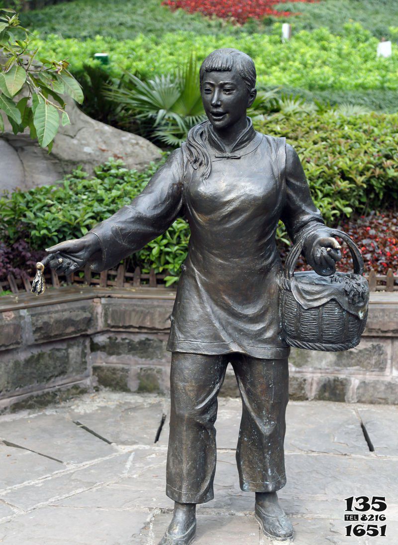 女孩雕塑-公園提籃子的銅雕女孩雕塑 女孩雕塑-公園提籃子的銅雕女孩雕塑高清圖片