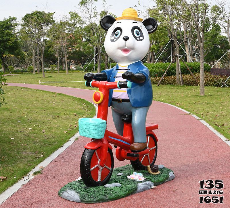 熊貓雕塑-游樂園幼兒園擺放卡通騎車熊貓玻璃鋼雕塑 熊貓雕塑-游樂園幼兒園擺放卡通騎車熊貓玻璃鋼雕塑高清圖片