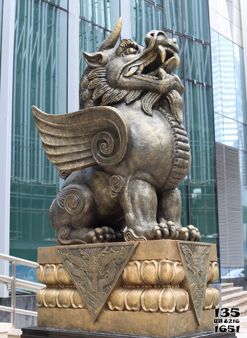 獨角獸雕塑-大型機構門口擺放的玻璃鋼創意獨角獸雕塑 獨角獸雕塑-大型機構門口擺放的玻璃鋼創意獨角獸雕塑高清圖片