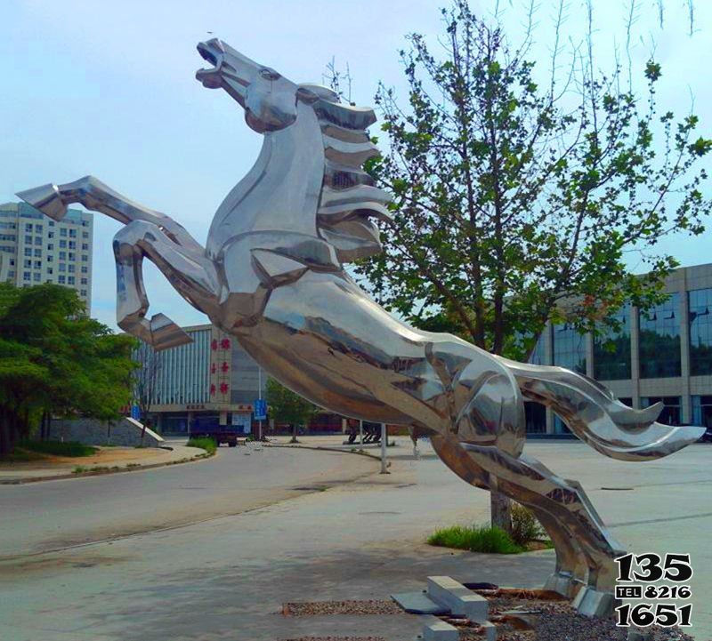 馬雕塑-城市街道不銹鋼鏡面奔騰的馬雕塑 馬雕塑-城市街道不銹鋼鏡面奔騰的馬雕塑高清圖片