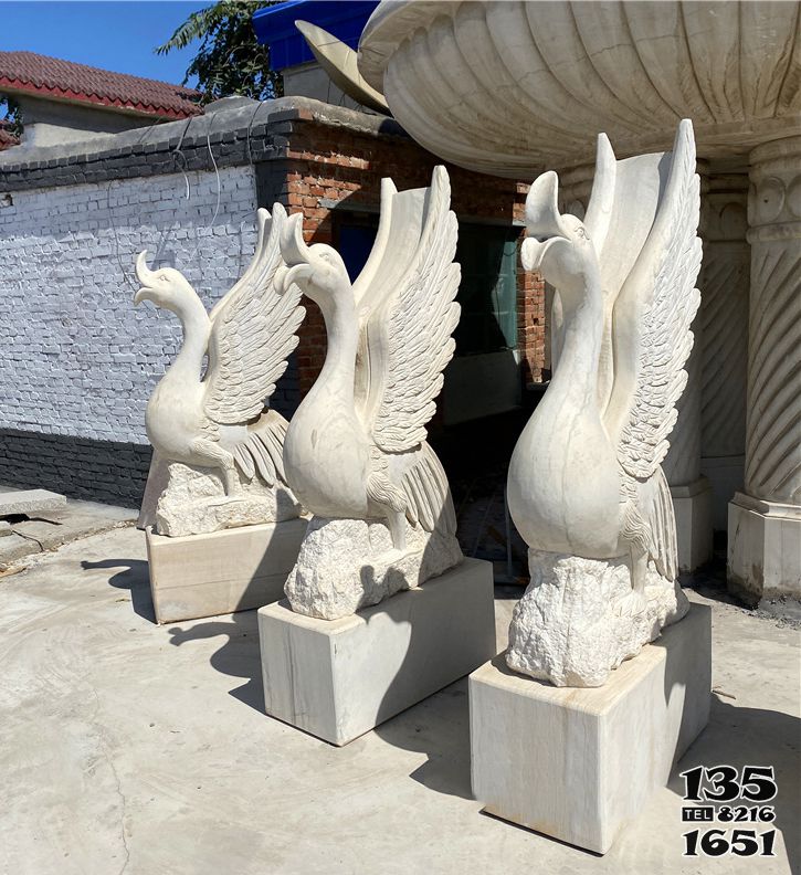 天鵝雕塑-庭院漢白玉創意展翅飛翔天鵝雕塑 天鵝雕塑-庭院漢白玉創意展翅飛翔天鵝雕塑高清圖片