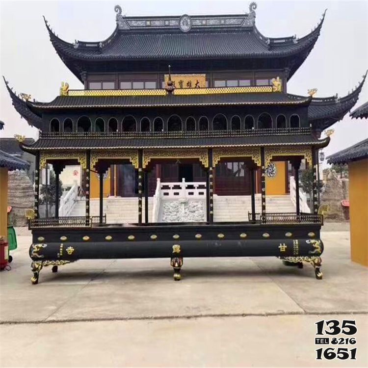 香爐雕塑-甘露寺大型鑄銅漆金燒香祈福平安香爐雕塑 香爐雕塑-甘露寺大型鑄銅漆金燒香祈福平安香爐雕塑高清圖片