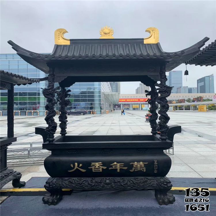 香爐雕塑-寺院四柱鑄鐵噴漆燒紙香爐雕塑 香爐雕塑-寺院四柱鑄鐵噴漆燒紙香爐雕塑高清圖片