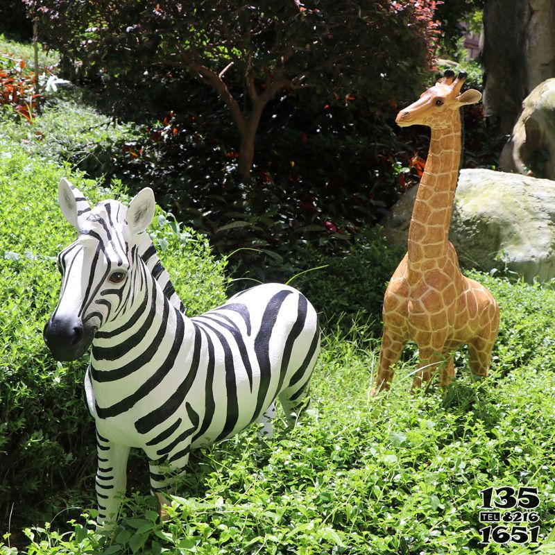 長頸鹿雕塑-公園景區大型動物景觀斑馬和長頸鹿雕塑 長頸鹿雕塑-公園景區大型動物景觀斑馬和長頸鹿雕塑高清圖片