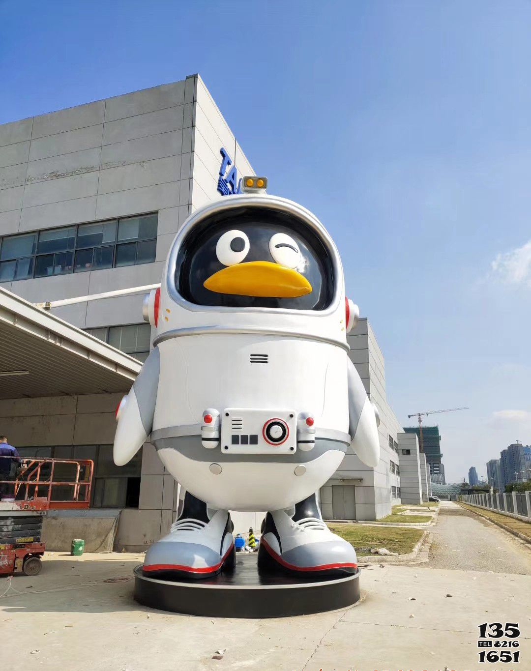 企鵝雕塑-城市街道不銹鋼企鵝雕塑 企鵝雕塑-城市街道不銹鋼企鵝雕塑高清圖片
