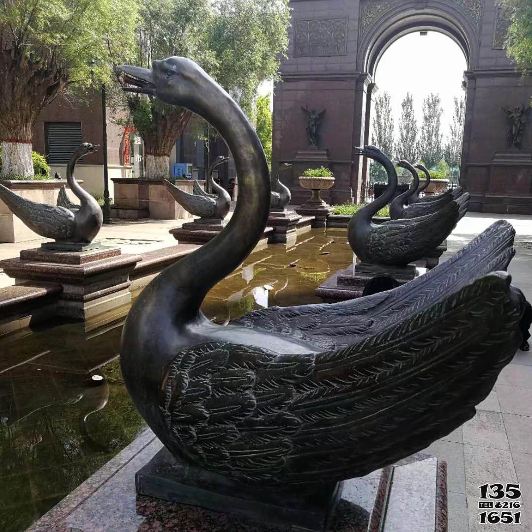 天鵝雕塑-玻璃鋼戶外別墅銅鑄水池天鵝雕塑 天鵝雕塑-玻璃鋼戶外別墅銅鑄水池天鵝雕塑高清圖片