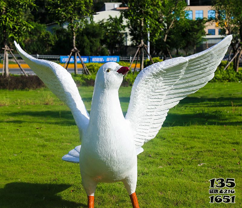 鴿子雕塑-公園草坪創(chuàng)意玻璃鋼鴿子雕塑 鴿子雕塑-公園草坪創(chuàng)意玻璃鋼鴿子雕塑高清圖片