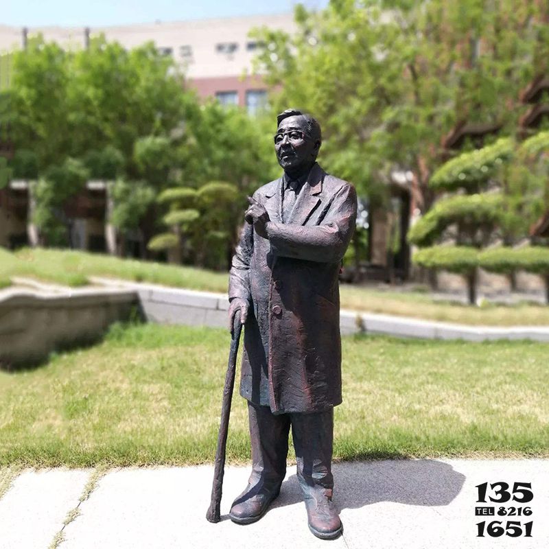 華羅庚雕塑-公園銅雕中國名人著名數(shù)學(xué)家華羅庚雕塑