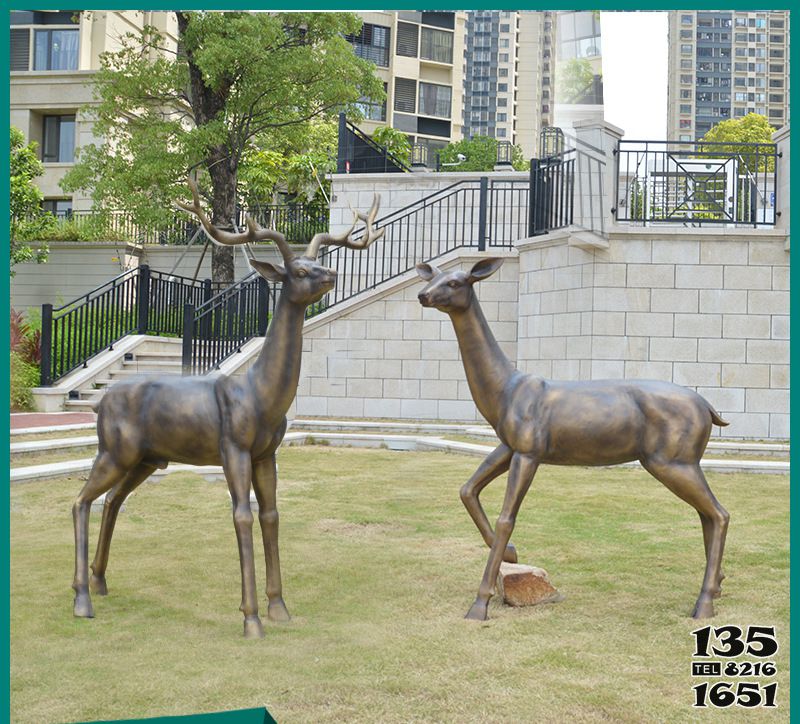 梅花鹿雕塑-校園創意景觀玻璃鋼仿銅梅花鹿雕塑 梅花鹿雕塑-校園創意景觀玻璃鋼仿銅梅花鹿雕塑高清圖片