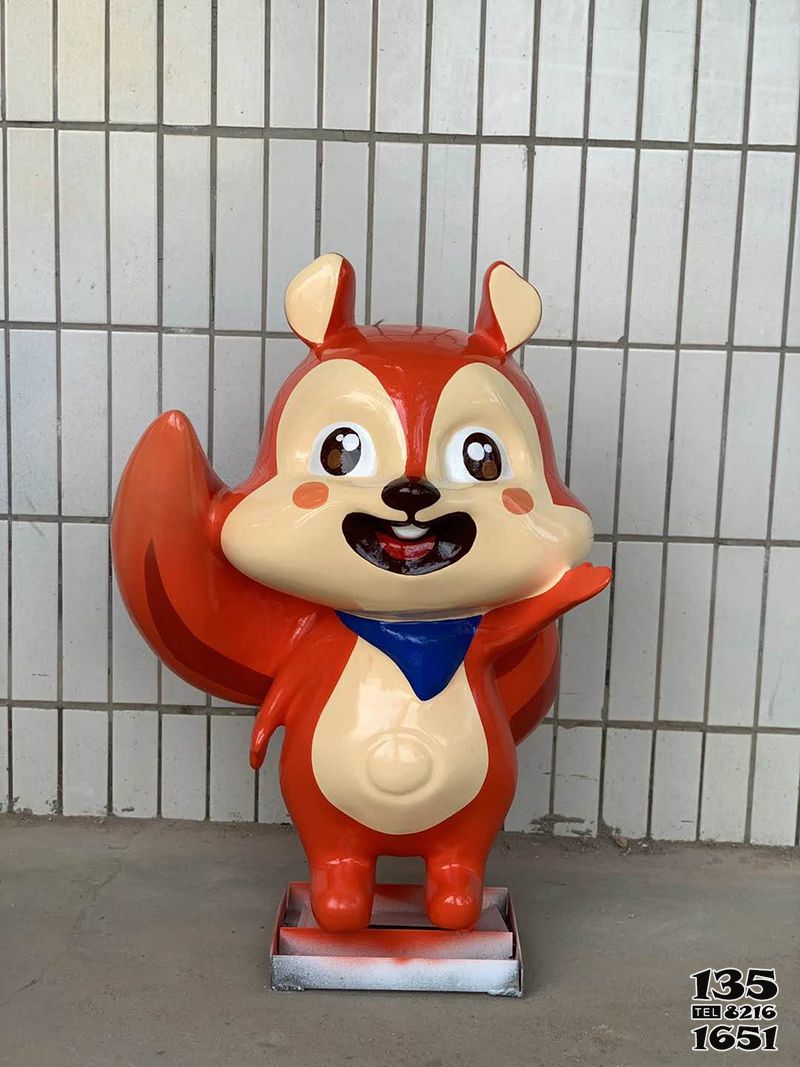 松鼠雕塑-幼兒園一只卡通玻璃鋼松鼠雕塑 松鼠雕塑-幼兒園一只卡通玻璃鋼松鼠雕塑高清圖片