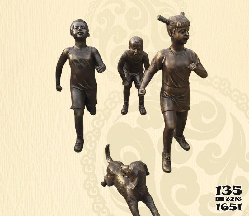 狗雕塑-公園廣場創意不銹鋼仿銅小孩子追逐狗雕塑 狗雕塑-公園廣場創意不銹鋼仿銅小孩子追逐狗雕塑高清圖片
