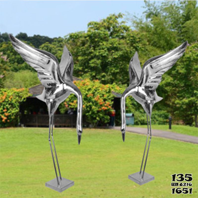 鶴雕塑-公園不銹鋼抽象低頭的鶴雕塑 鶴雕塑-公園不銹鋼抽象低頭的鶴雕塑高清圖片