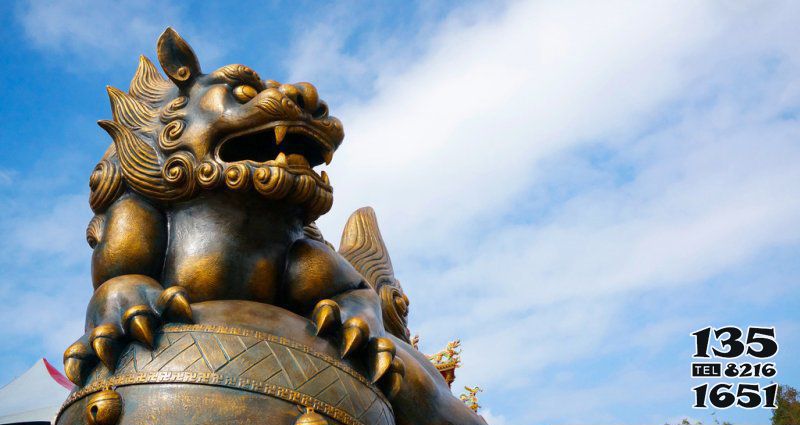 獅子雕塑-城市廣場創(chuàng)意不銹鋼仿銅獅子雕塑 獅子雕塑-城市廣場創(chuàng)意不銹鋼仿銅獅子雕塑高清圖片