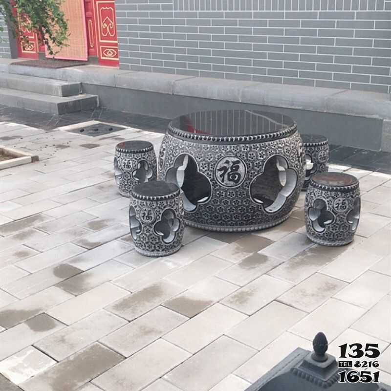 石桌雕塑-庭院家用鼓圓形浮雕祥云花紋休閑石桌雕塑 石桌雕塑-庭院家用鼓圓形浮雕祥云花紋休閑石桌雕塑高清圖片