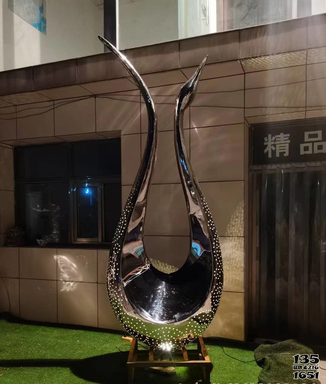 天鵝雕塑-法院別墅不銹鋼鏡面抽象藝術天鵝雕塑 天鵝雕塑-法院別墅不銹鋼鏡面抽象藝術天鵝雕塑高清圖片