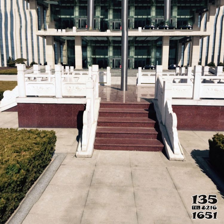 旗臺雕塑-企業(yè)大門漢白玉升旗臺 旗臺雕塑-企業(yè)大門漢白玉升旗臺高清圖片