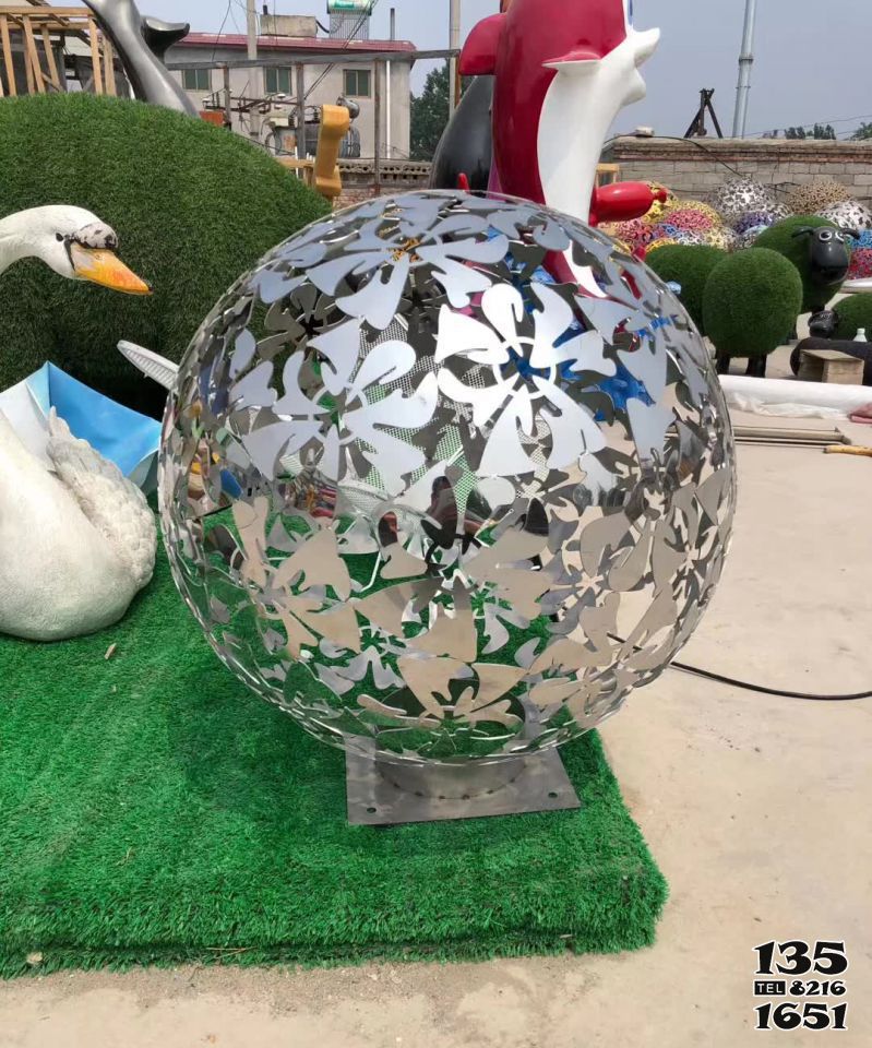 鏤空球雕塑-戶外酒店創(chuàng)意花花鏤空球雕塑 鏤空球雕塑-戶外酒店創(chuàng)意花花鏤空球雕塑高清圖片