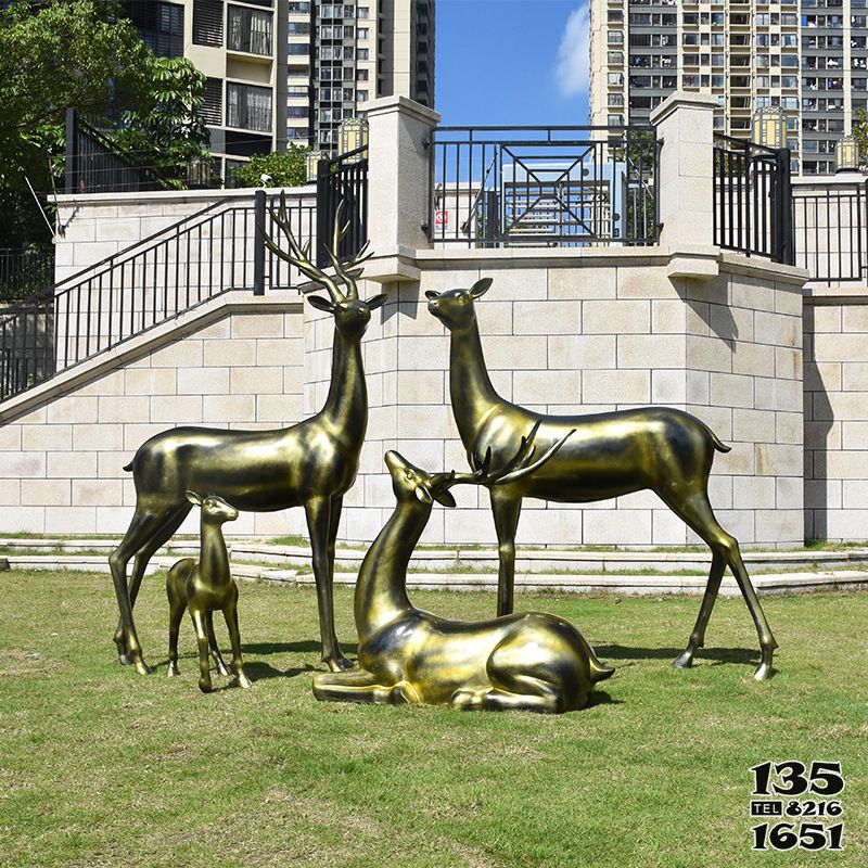 鹿雕塑-戶外景觀一家四口不銹鋼仿銅鹿雕塑 鹿雕塑-戶外景觀一家四口不銹鋼仿銅鹿雕塑高清圖片
