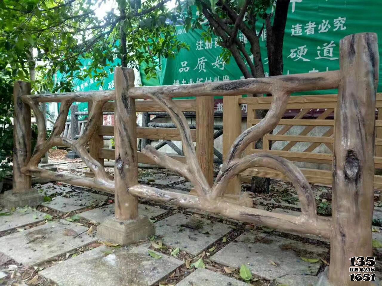 欄桿欄板雕塑-游樂園景區等候區擺放仿木欄桿欄板雕塑 欄桿欄板雕塑-游樂園景區等候區擺放仿木欄桿欄板雕塑