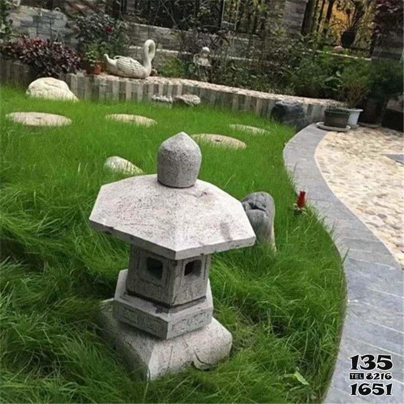 燈籠雕塑-花崗巖燈籠日式庭院院草坪燈園林酒店地石燈雕塑 燈籠雕塑-花崗巖燈籠日式庭院院草坪燈園林酒店地石燈雕塑高清圖片