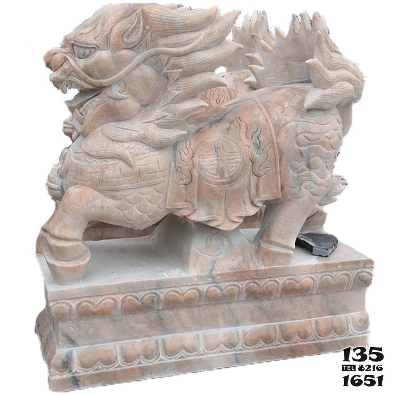 麒麟雕塑-戶外景區(qū)晚霞紅石雕大型動(dòng)物景觀麒麟雕塑 麒麟雕塑-戶外景區(qū)晚霞紅石雕大型動(dòng)物景觀麒麟雕塑高清圖片
