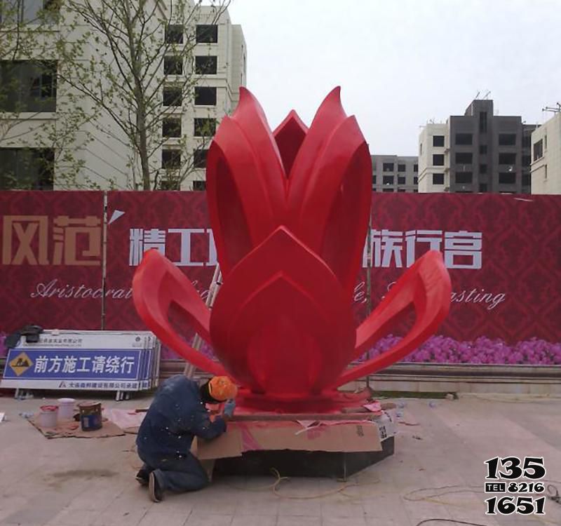 花朵雕塑-彩繪不銹鋼廣場紅色花朵雕塑 花朵雕塑-彩繪不銹鋼廣場紅色花朵雕塑高清圖片