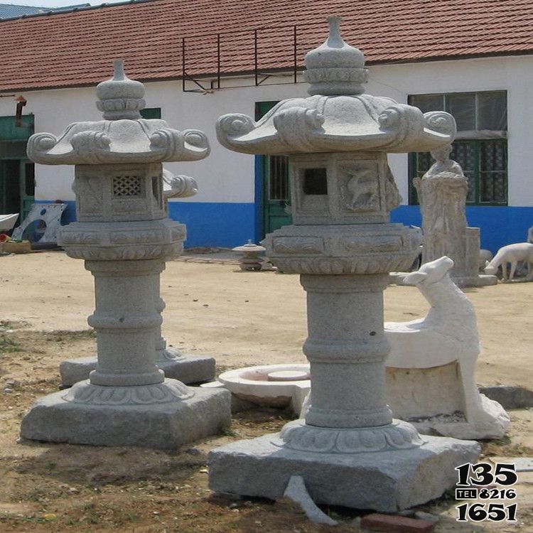 燈籠雕塑-大理石庭院鏤空石燈漢白玉公園景區(qū)燈擺件雕塑 燈籠雕塑-大理石庭院鏤空石燈漢白玉公園景區(qū)燈擺件雕塑高清圖片