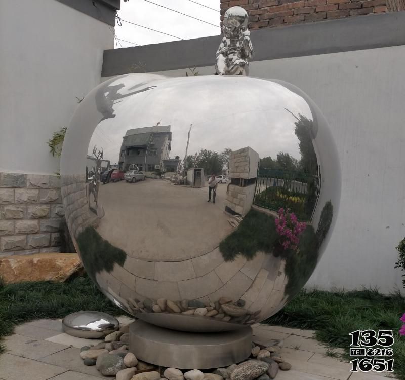蘋果雕塑-校園不銹鋼銀色蘋果雕塑 蘋果雕塑-校園不銹鋼銀色蘋果雕塑高清圖片
