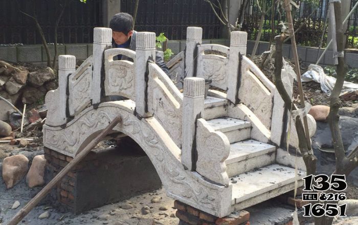 石橋雕塑-小區園林小型漢白玉石拱橋雕塑 石橋雕塑-小區園林小型漢白玉石拱橋雕塑高清圖片