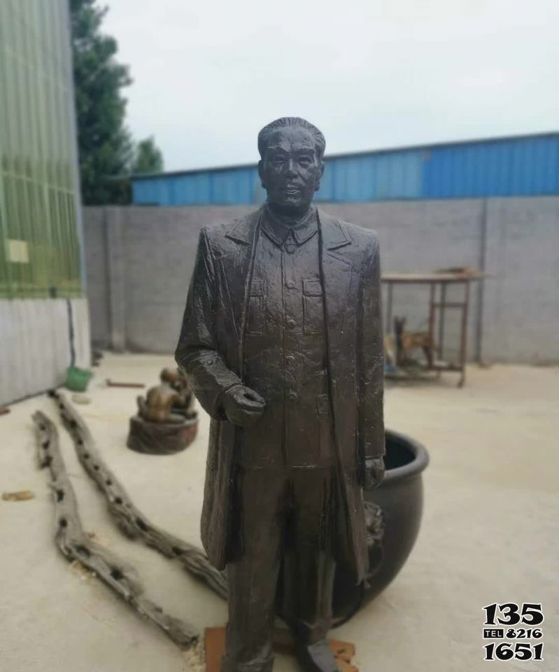 周恩來雕塑-公園玻璃鋼仿銅世界名人周恩來雕塑 周恩來雕塑-公園玻璃鋼仿銅世界名人周恩來雕塑高清圖片