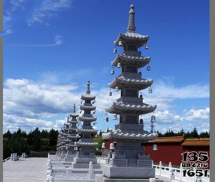 佛塔雕塑-園林景觀鏤空仿古大理石佛塔 佛塔雕塑-園林景觀鏤空仿古大理石佛塔高清圖片